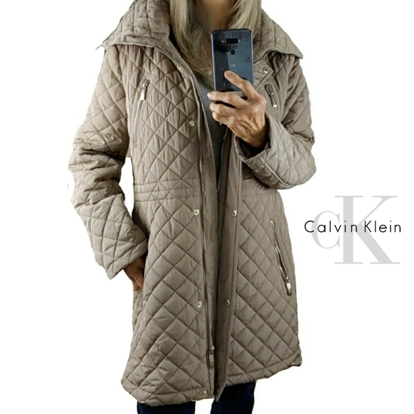 Calvin Klein Jackets & Blazers - NWOT- CALVIN KLEIN QUILTED INSULATED HOODED COAT